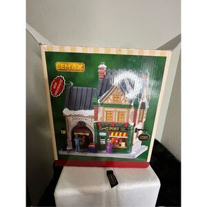 Lemax,  Caddington Post office lighted village house